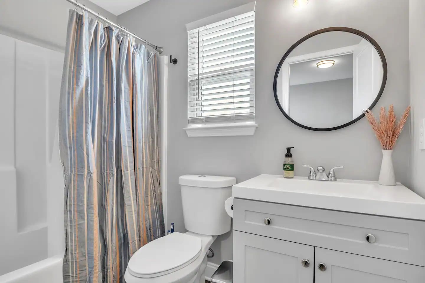 Left side of duplex - Ensuite bathroom
