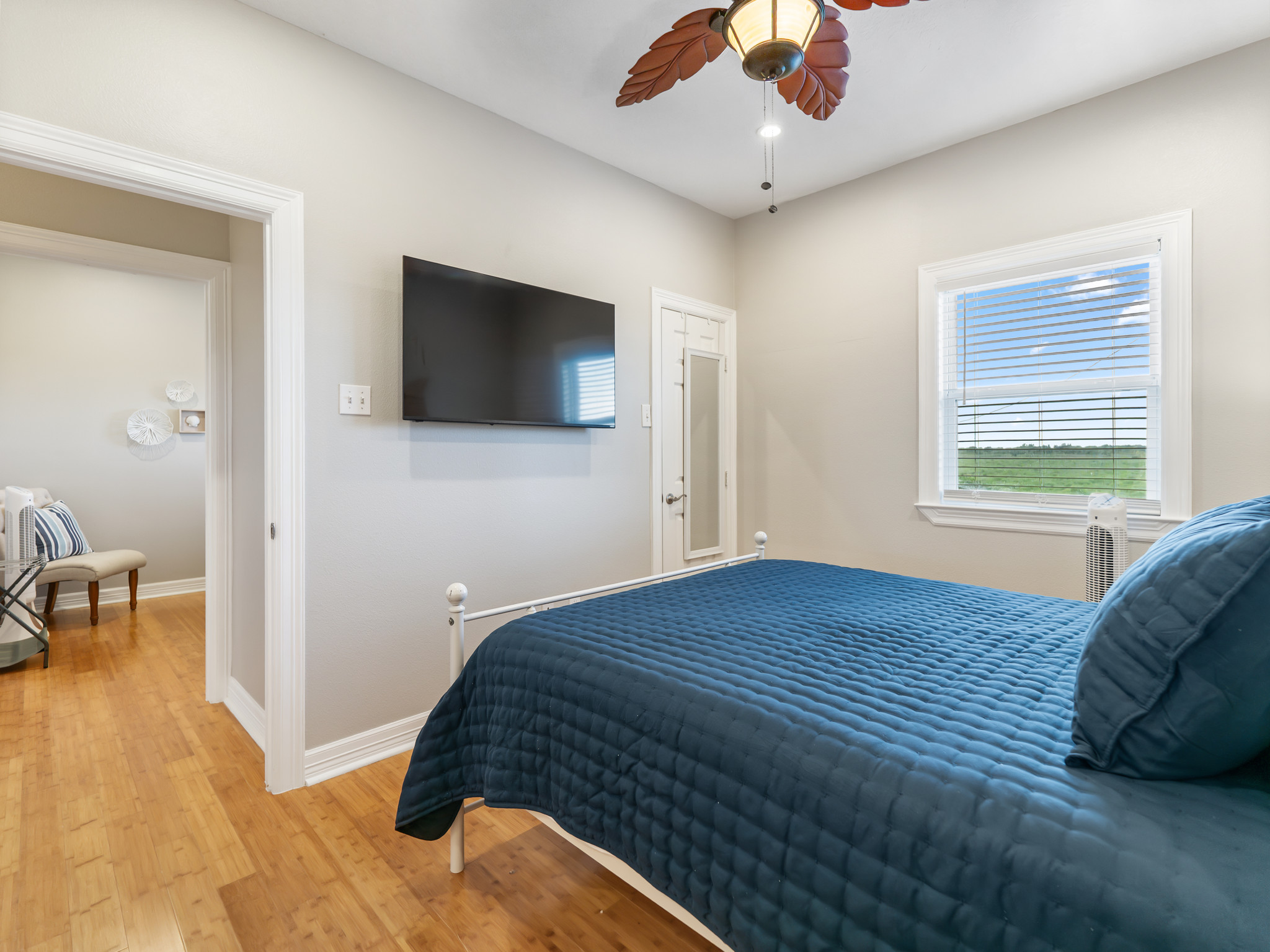 Primary Bedroom with Queen Bed.