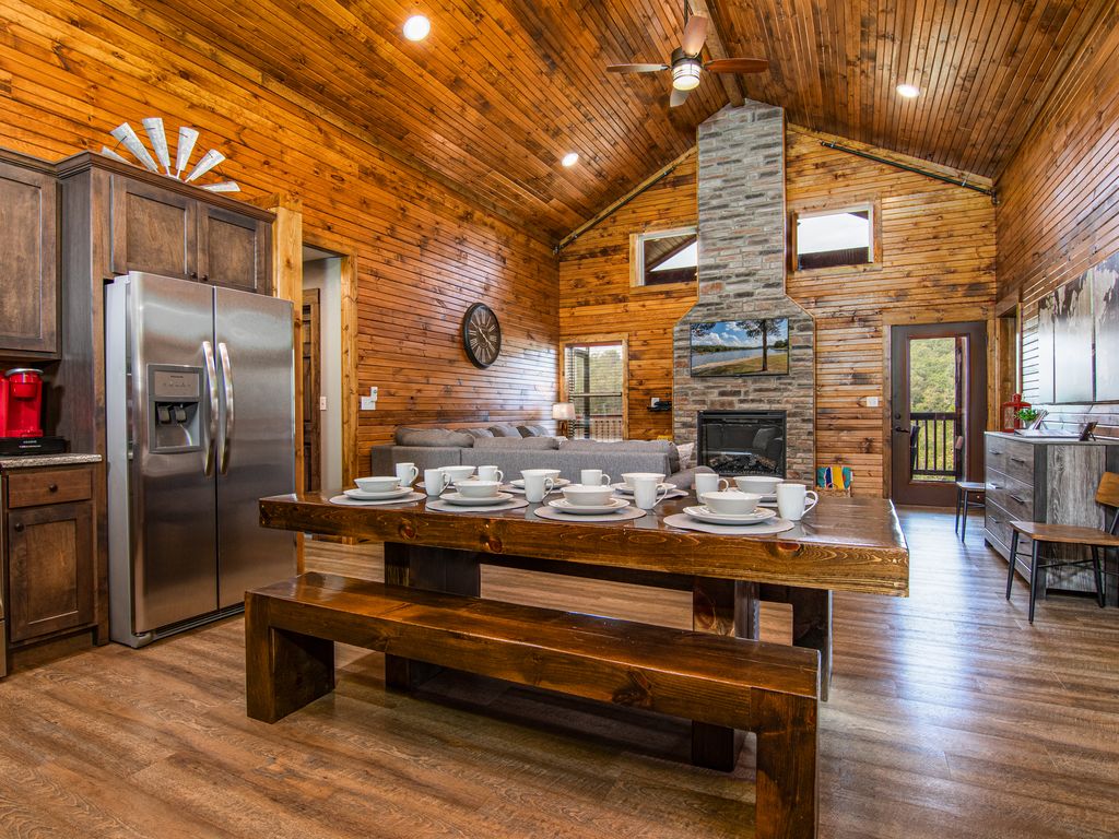 Wonderful open concept floor plan!