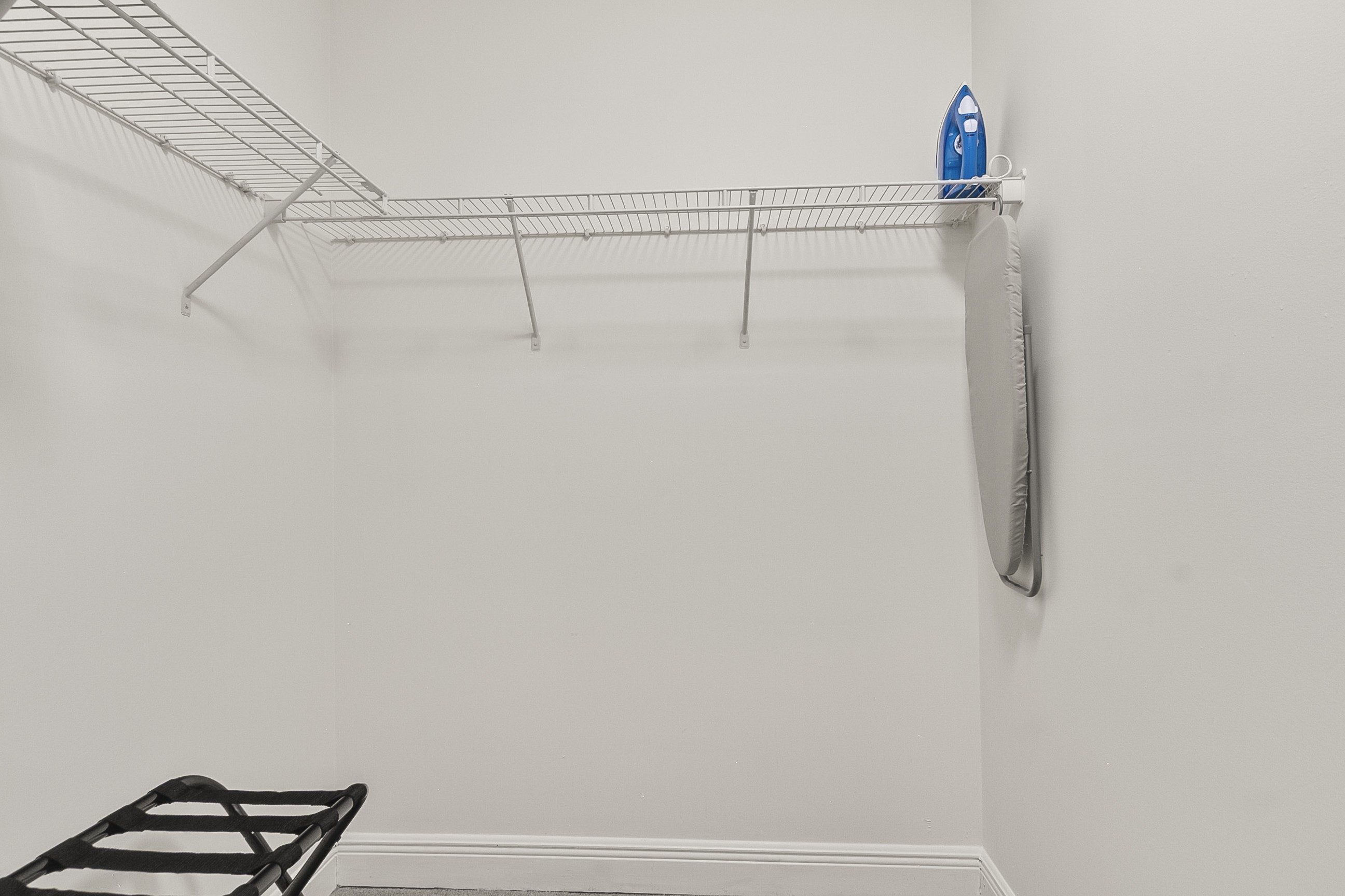 Master Bedroom - Walk-in Closet
