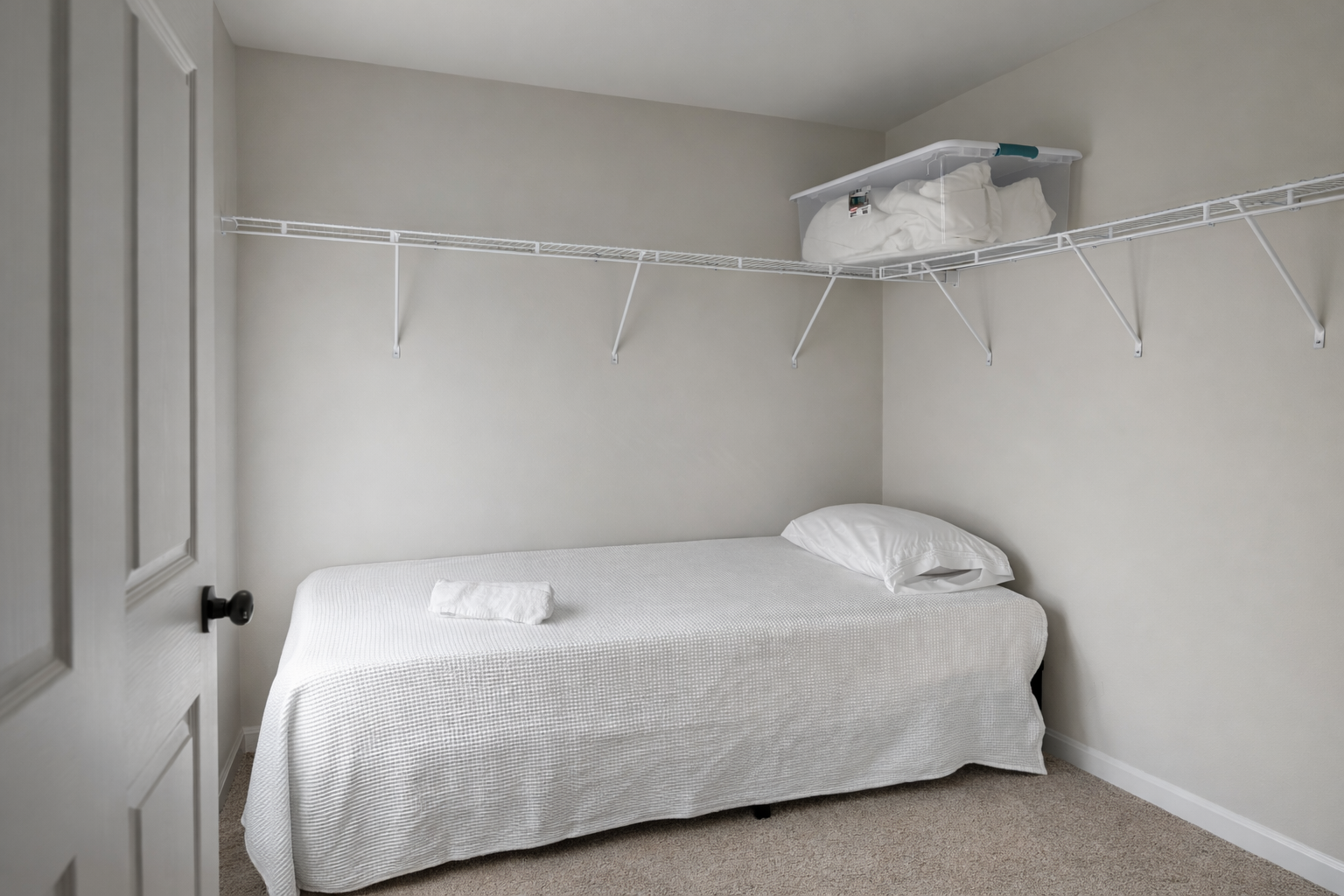 Walk in Closet with a twin bed