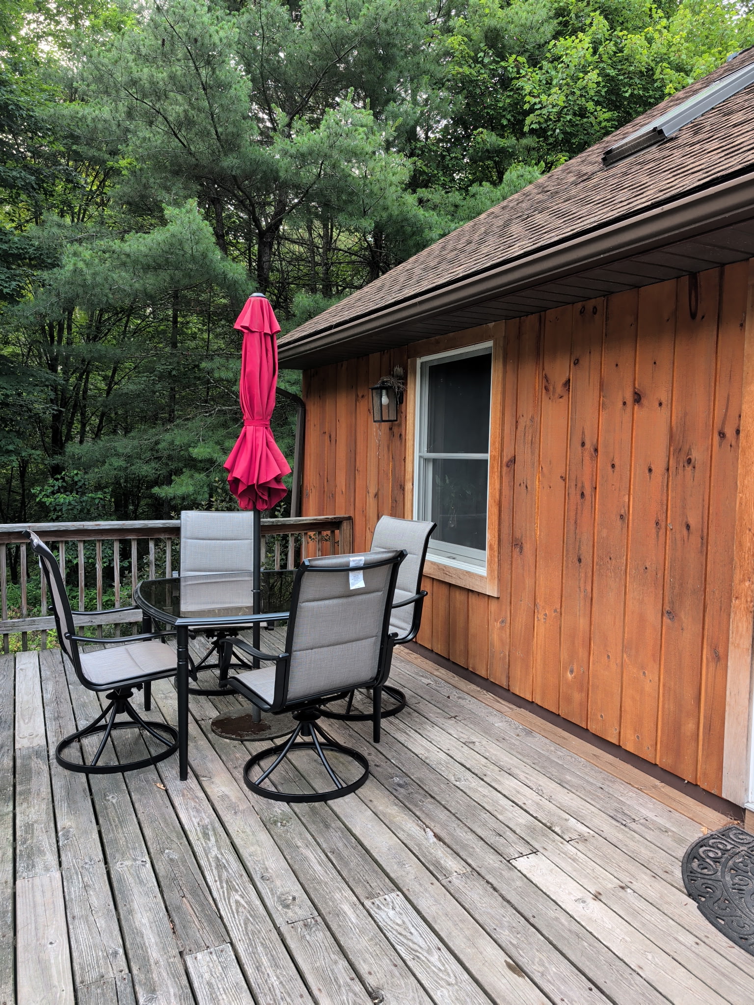 Outdoor dining on front porch