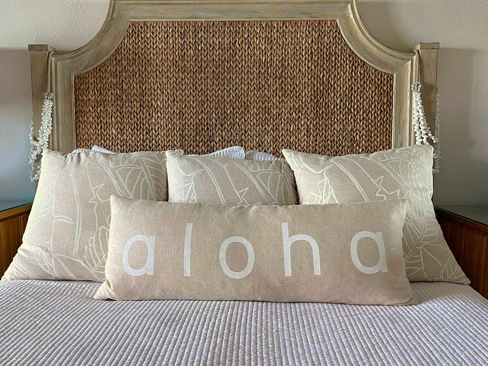 Queen bed