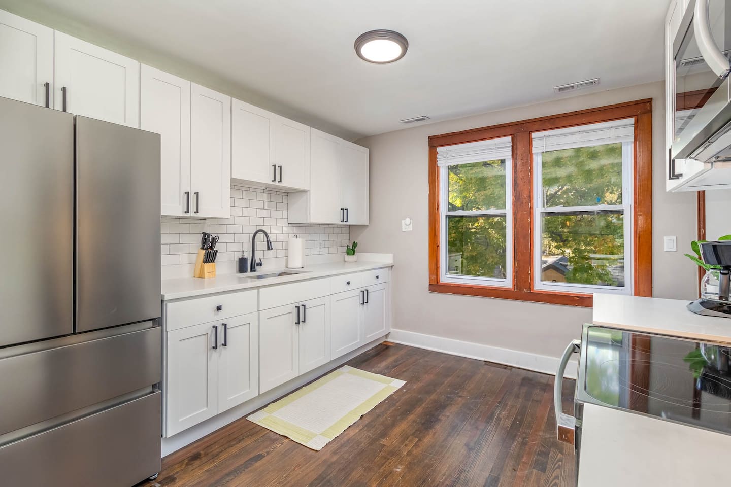 Brick Bungalow Upper Unit: Close to Beach, Casino, & Wineries — Michigan City, Indiana — vacation rental