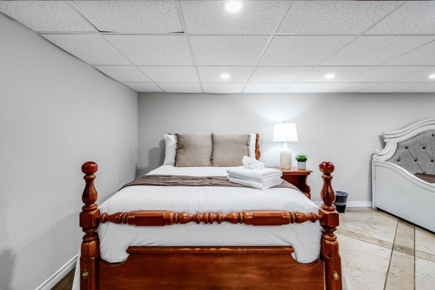 Lower Level Double/Twin Room