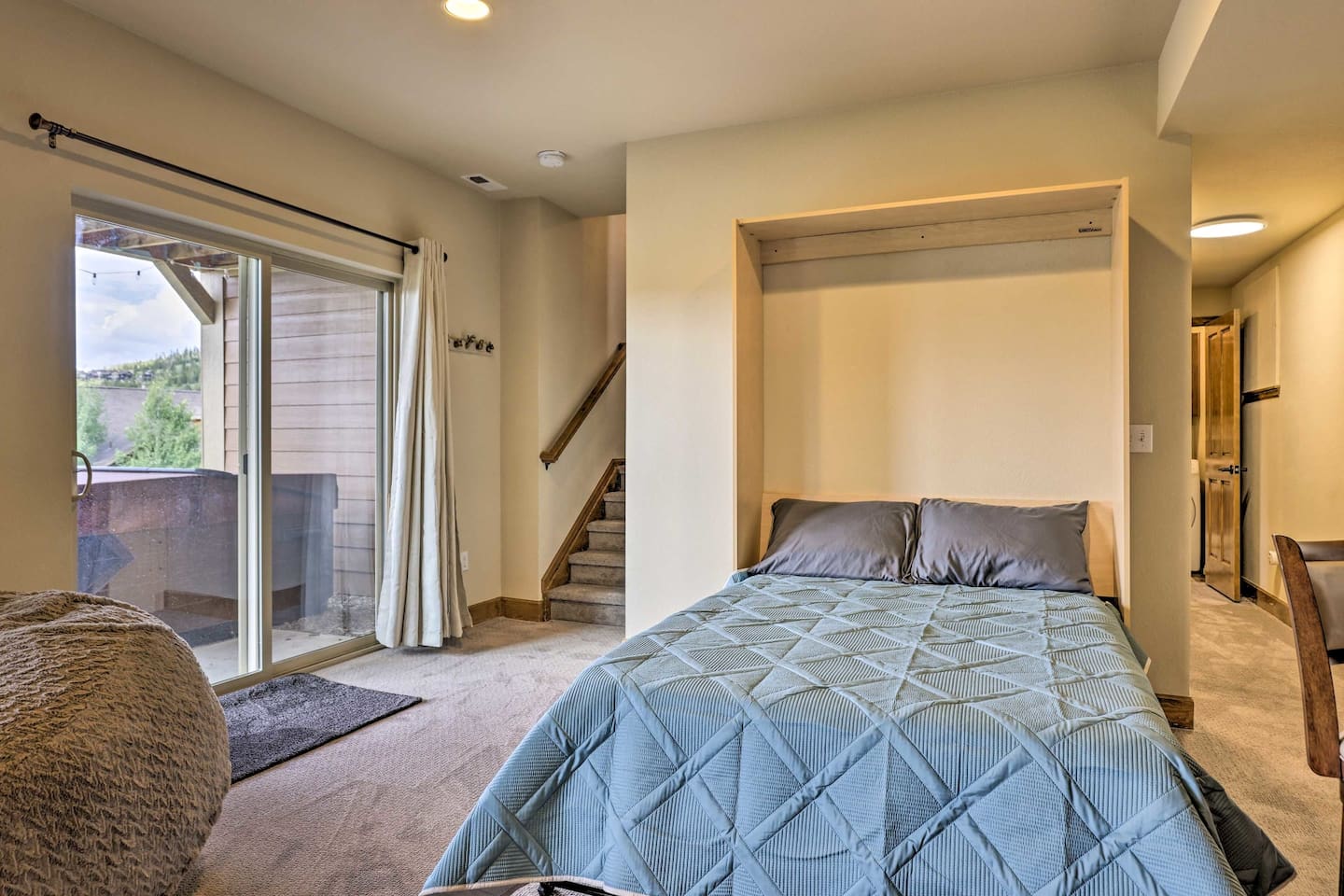 Downstairs Living Room with Murphy Bed 