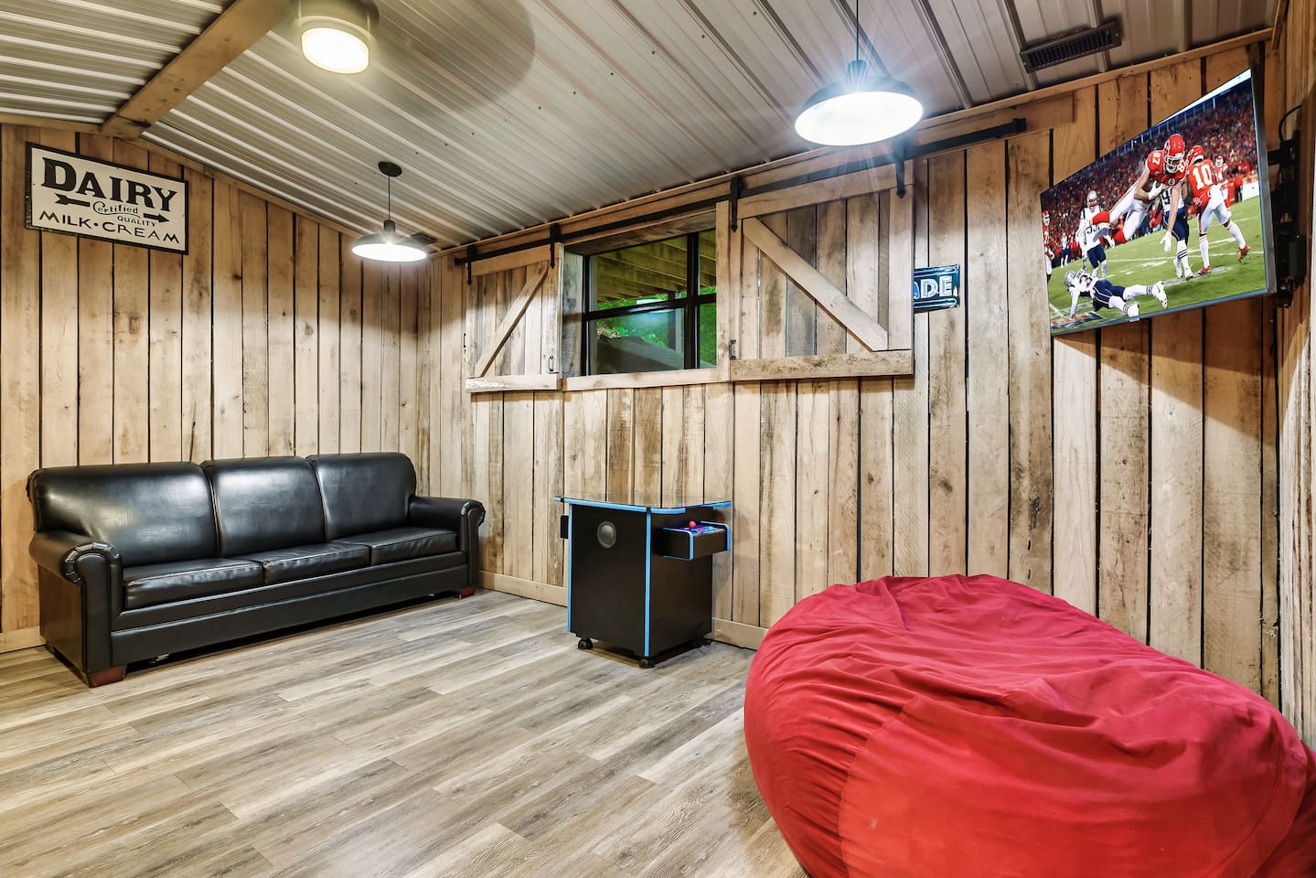 bunk beds - downstairs