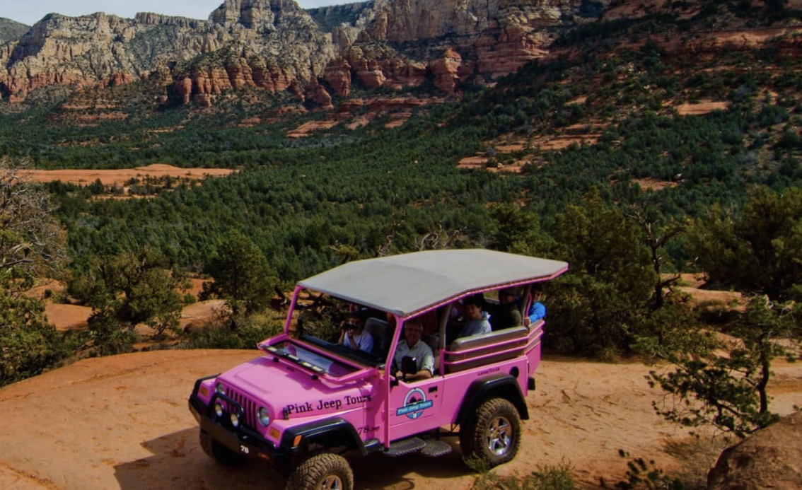 Experience Sedona’s iconic red rocks up close with a thrilling Pink Jeep Tour — the most exciting way to explore canyons, mesas, and hidden trails!