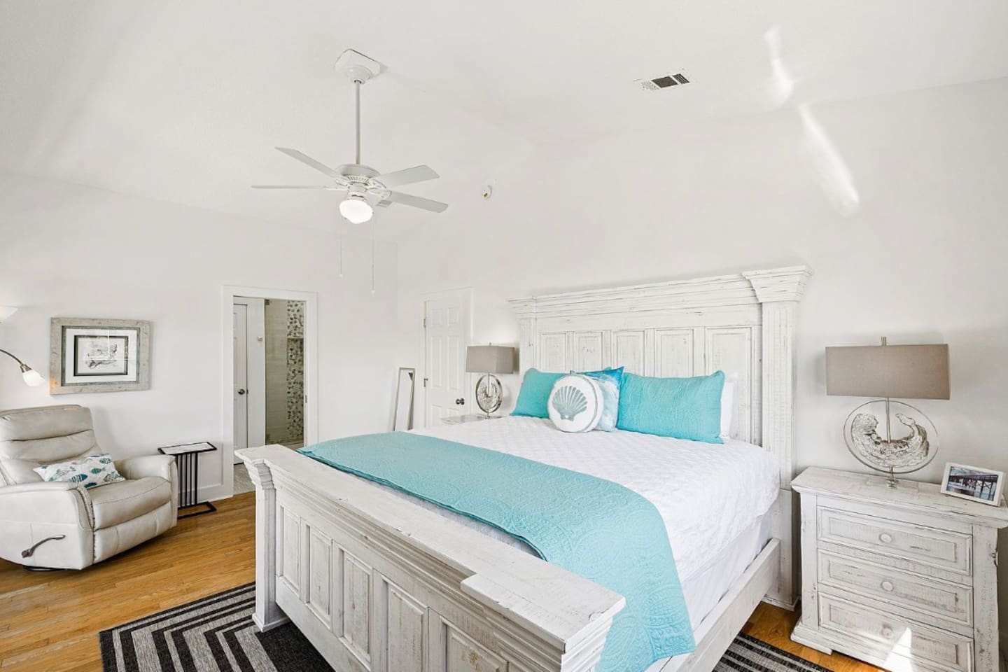 Bedroom 1 has king bed, ensuite bath and large private balcony