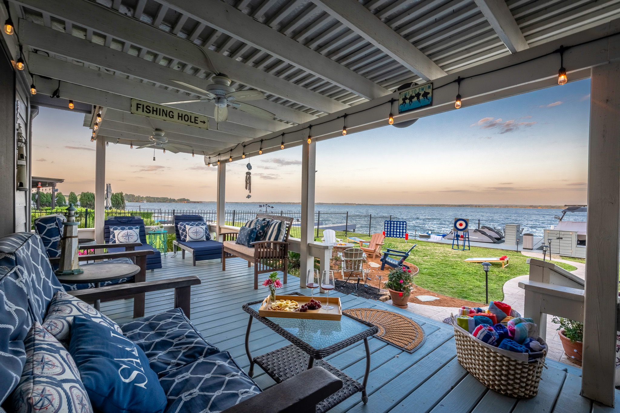 Sip, snack, and soak in the view—your lakeside escape is calling with games on the lawn, boats at the dock, and front-row seats to the sunset.