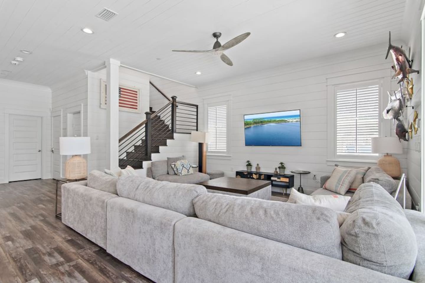 Large living room with Smart TV. (First Floor)