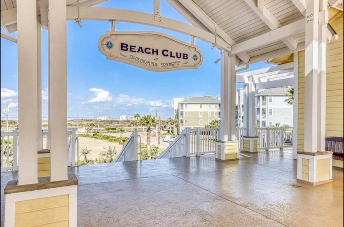 The Main Beach Club has plenty of other amenities too.