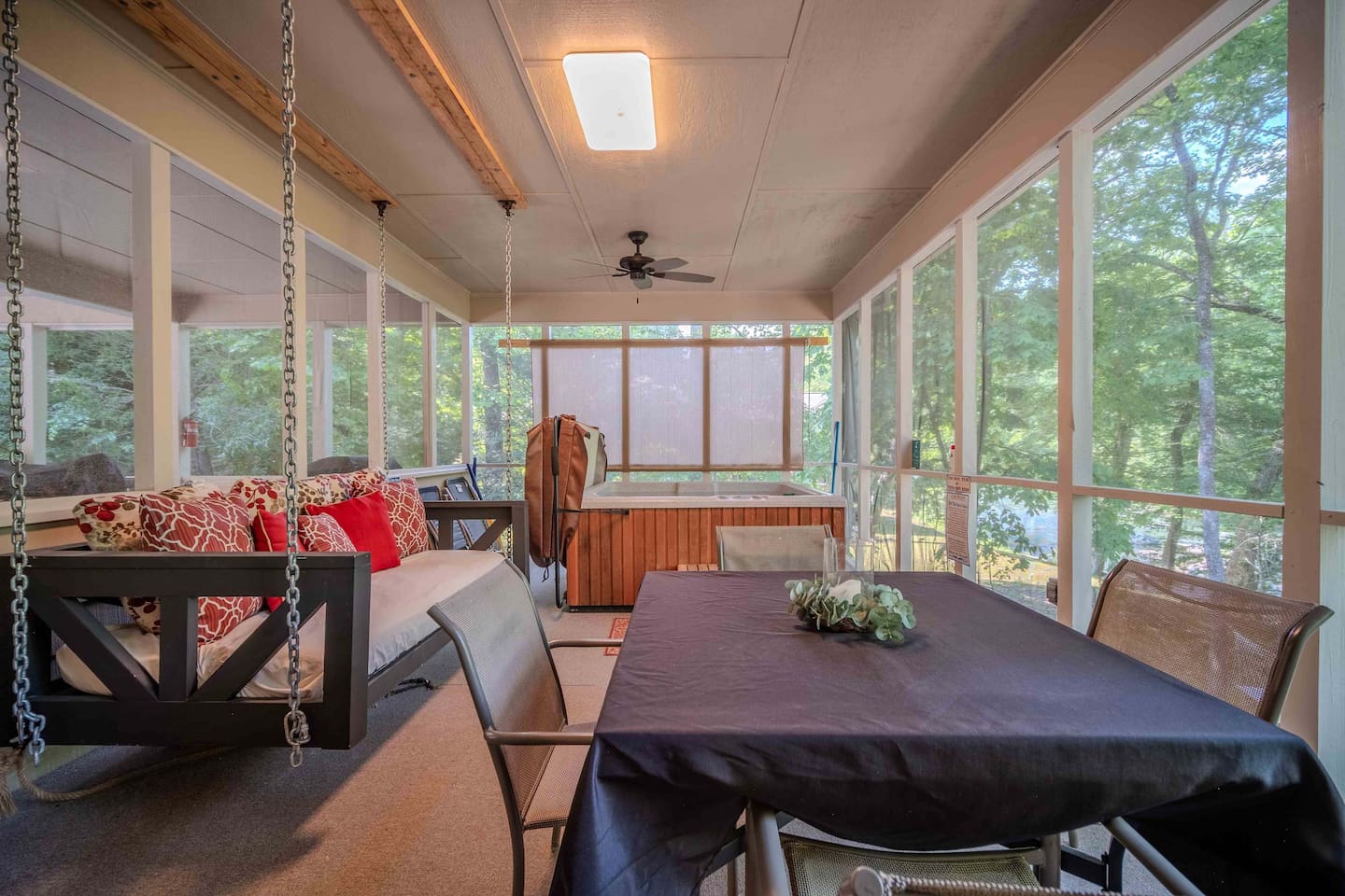 Screened Porch | Dining Table for 4 | Hanging Twin Bed | Hot Tub