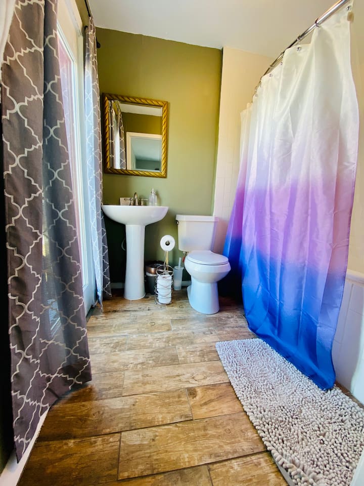 Bedroom 4 attached Bathroom