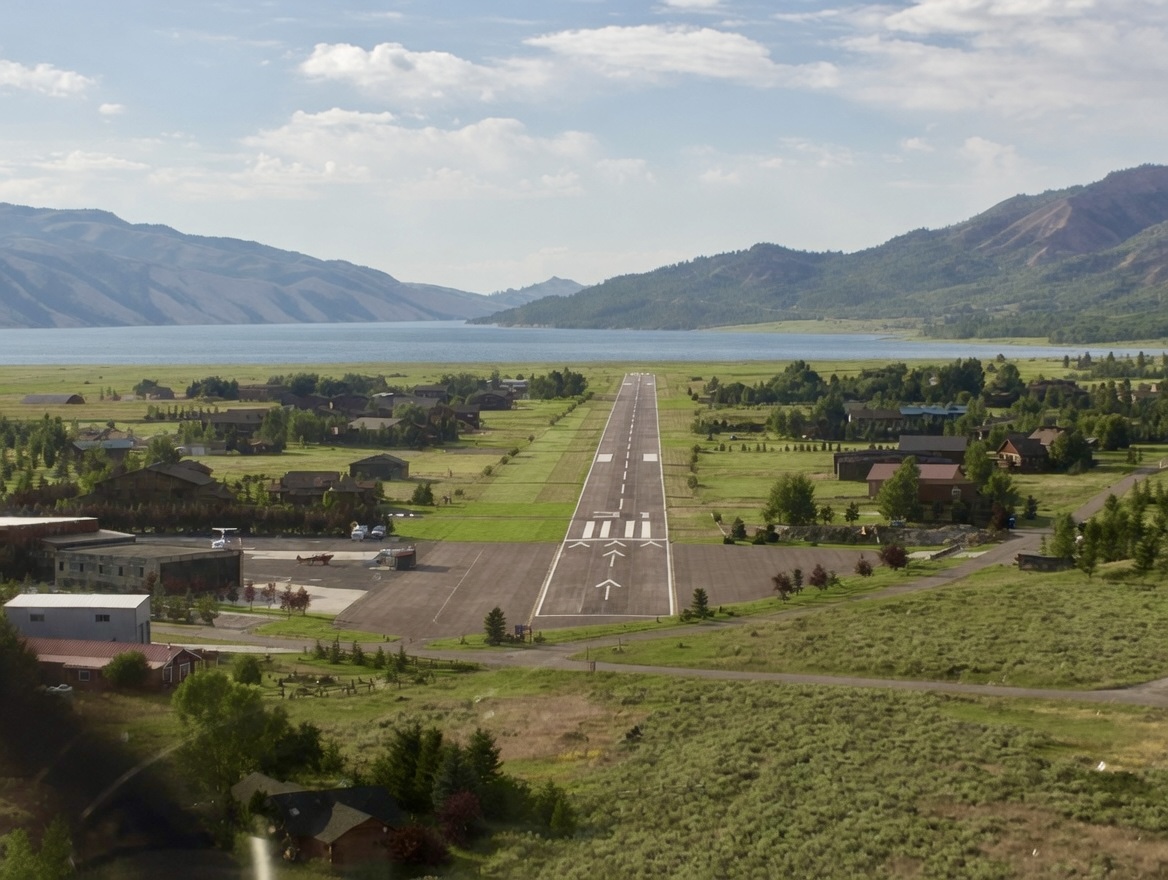 Pilots - taxi to a stop at Alpine Airpark (46U) and walk to your front door. No long shuttles from the airport - just your plane, the tarmac, and vacation! 