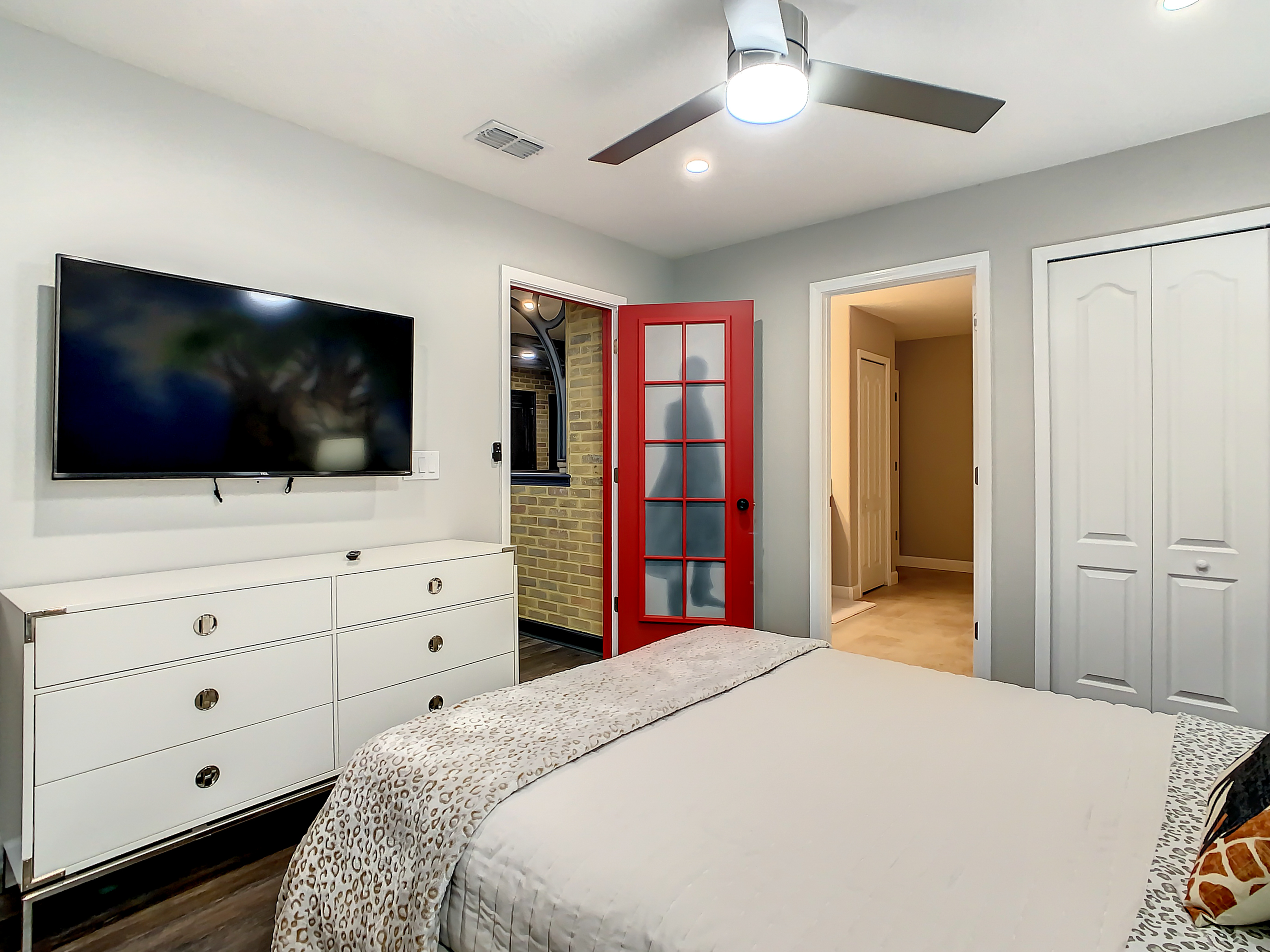 50" Smart TV