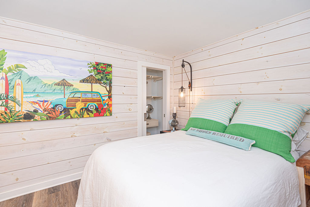 Secondary bedroom