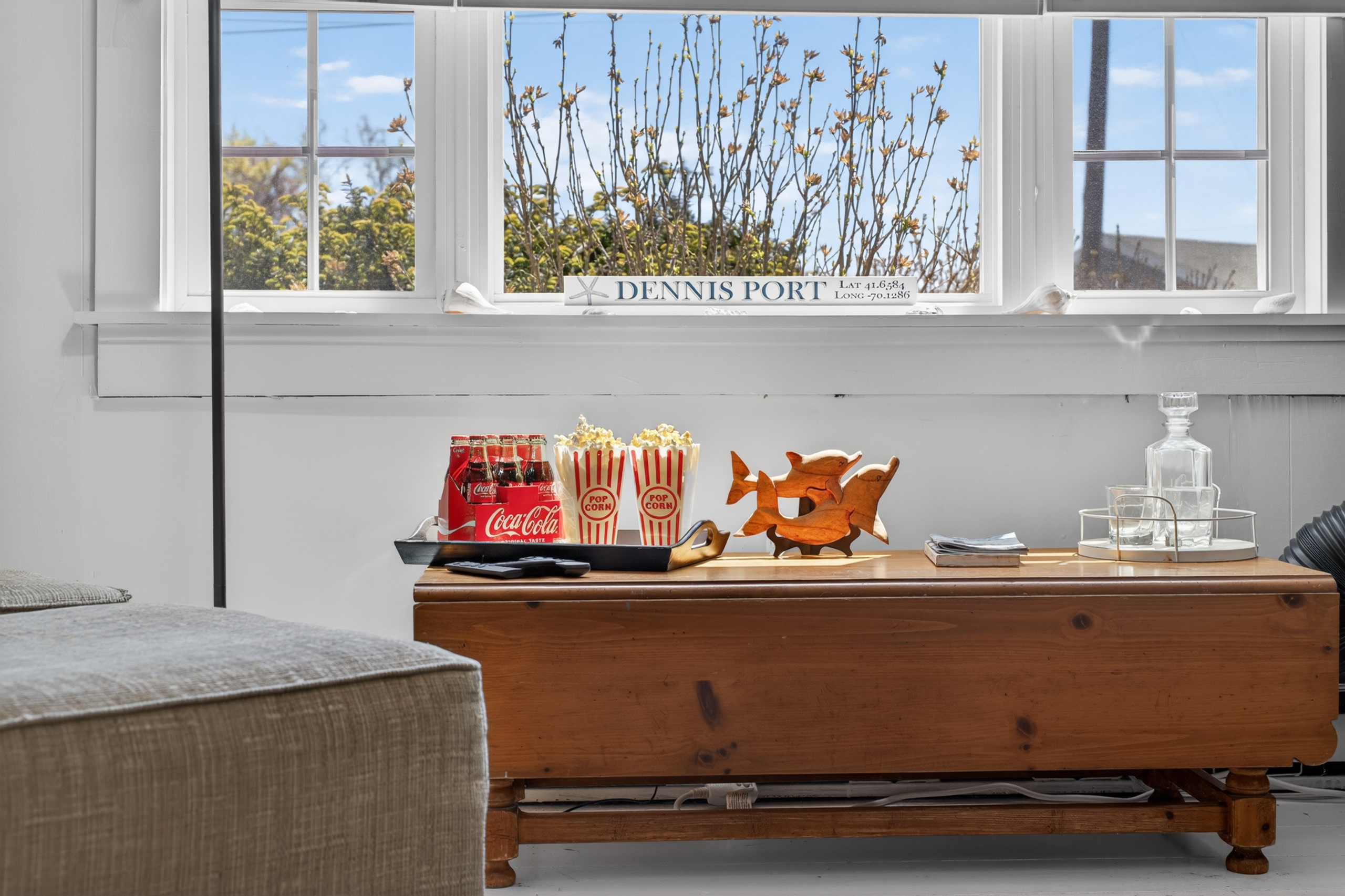 Whether you want to relax or enjoy a movie marathon, everything here is designed for a calm and comfortable stay.