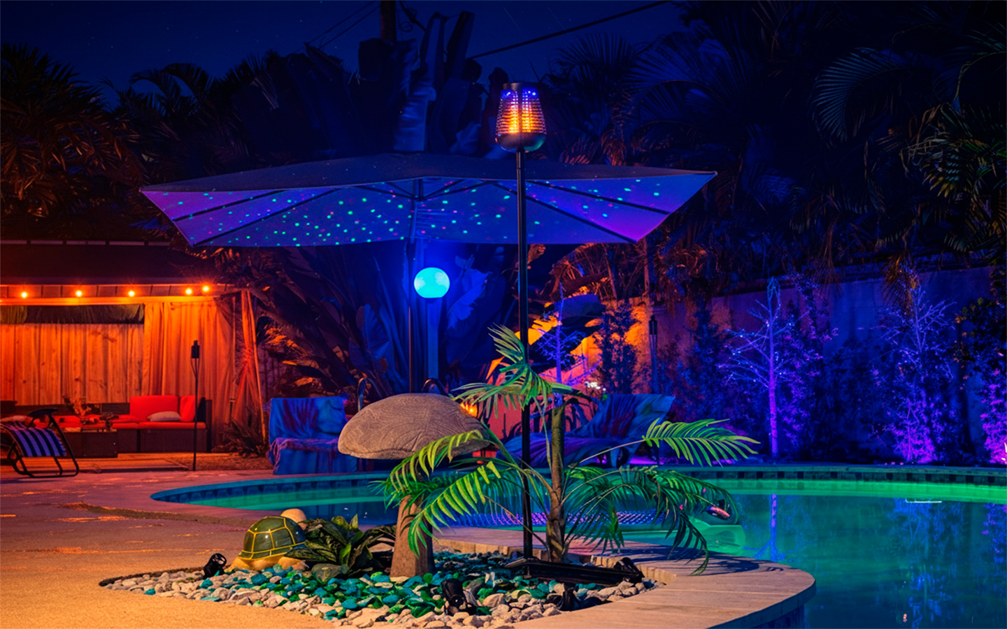 Soft lights, warm water, and a mood you won’t find anywhere else.