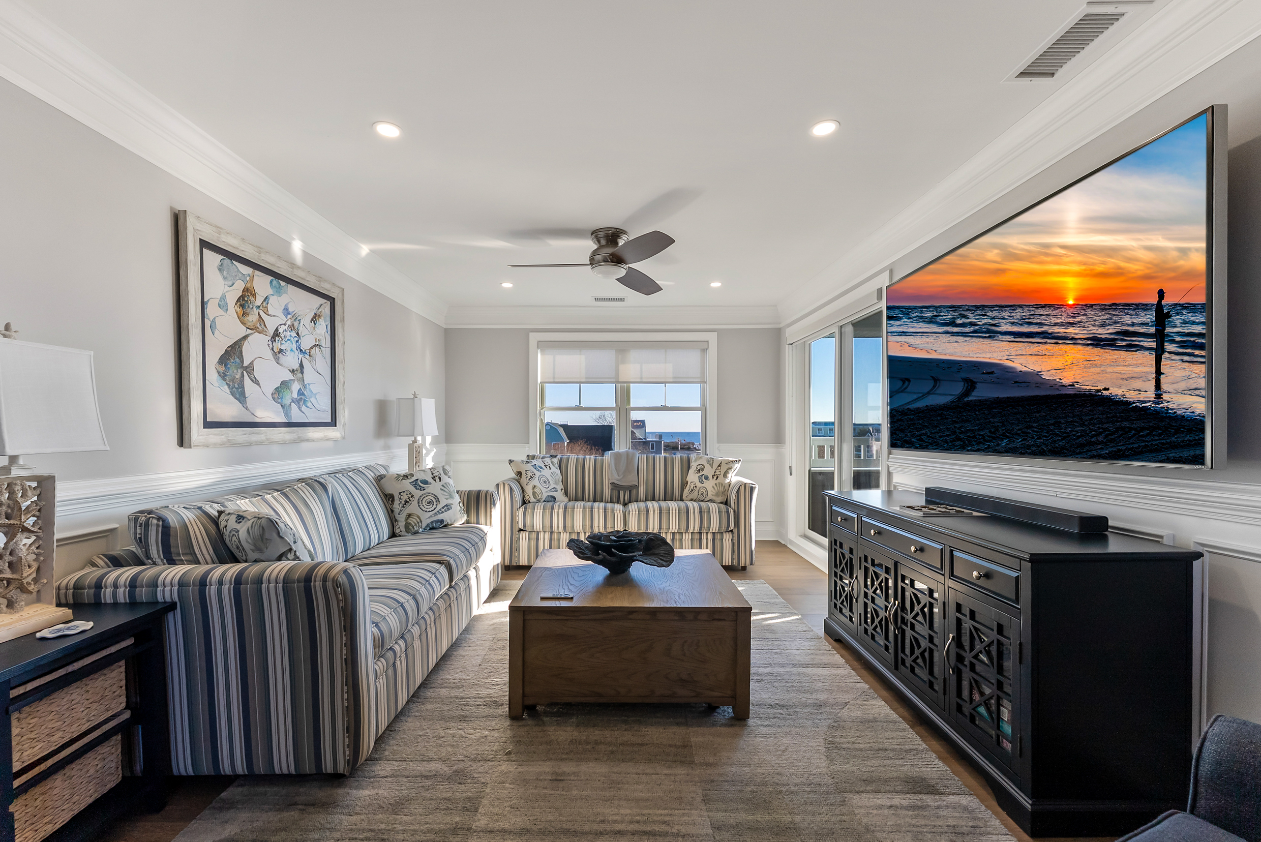 Large Bonus Room with TV and Queen Sleeper Sofa