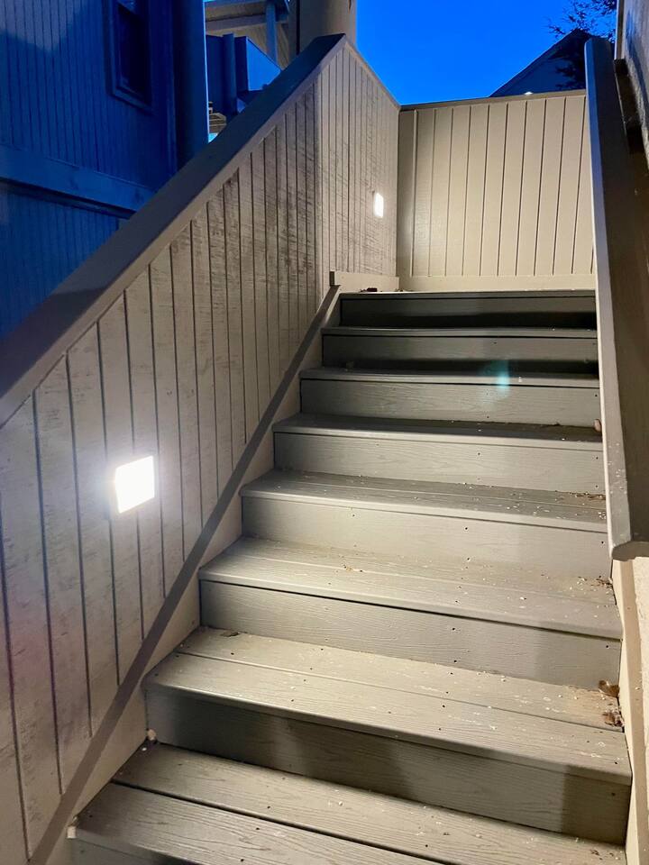There are 15 total steps to access this unit. The stairwells are well lit. 