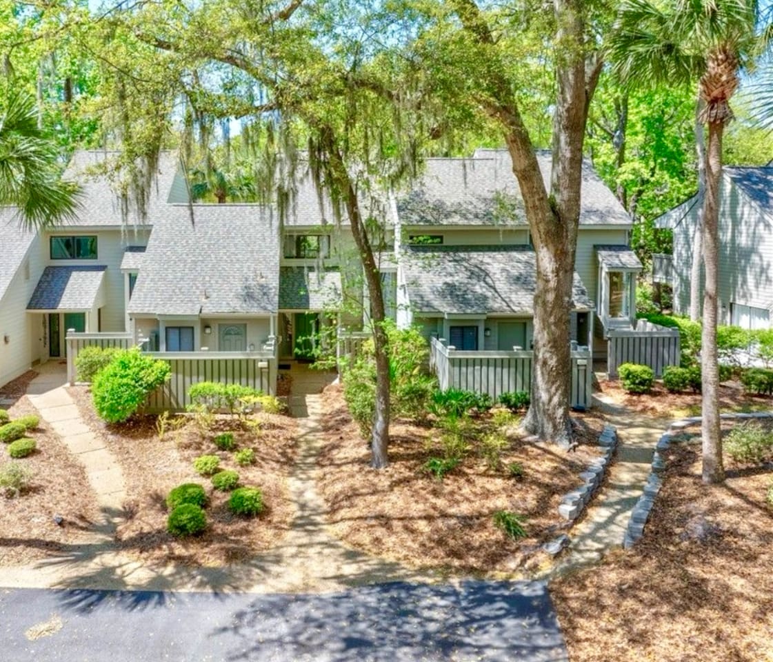 Ocean Cove villas among the trees