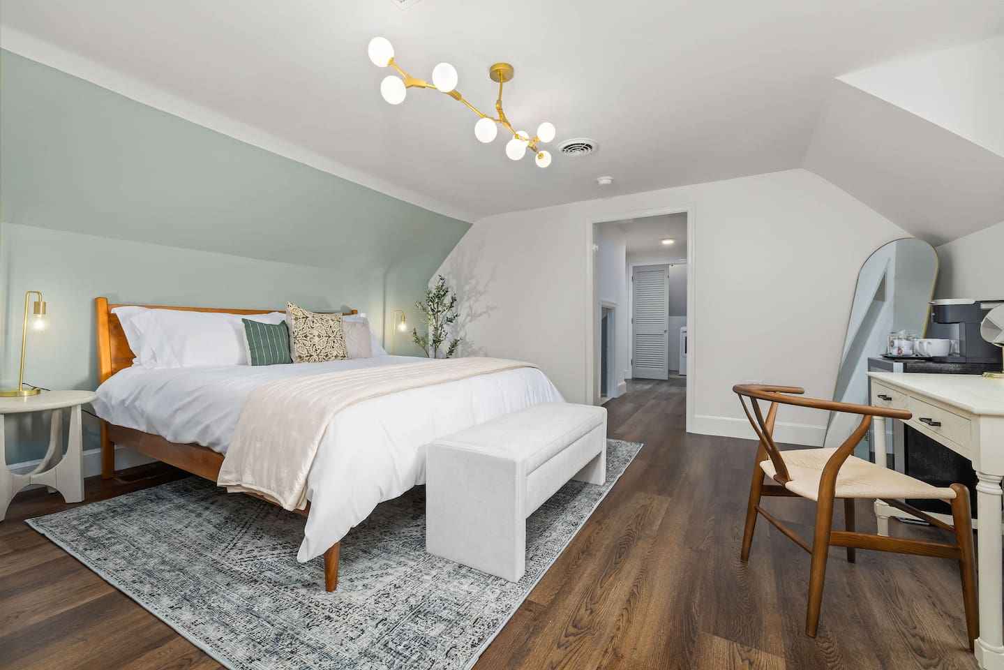 *Upstairs* Oak Canopy Suite (2 bd 1 bath, sleeping 4 + 1 toddler). Bedroom #4 includes king bed, desk, dresser, closet, mini fridge + mini Keurig station and full length mirror.