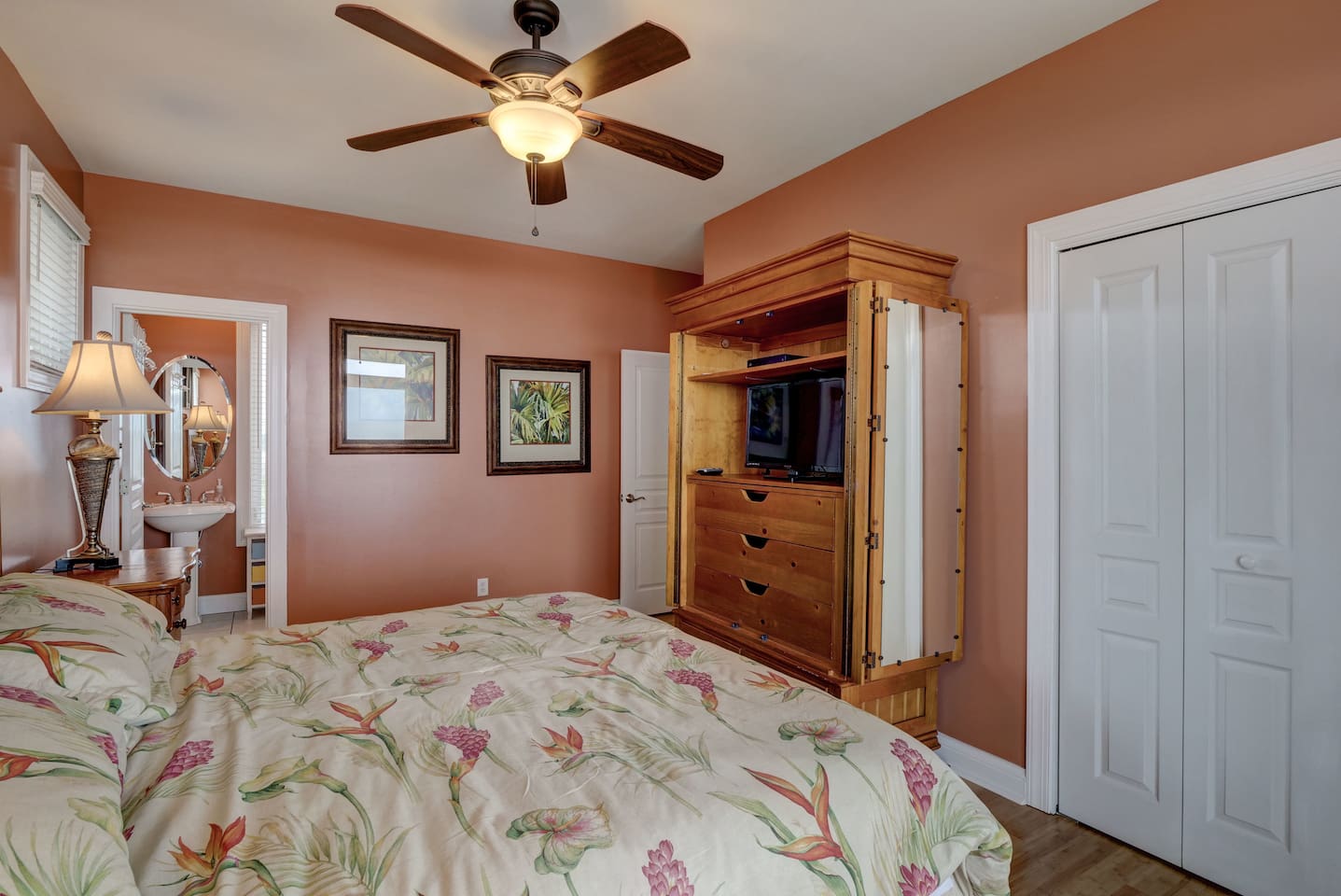 This bedroom suite can be found on the 2nd level