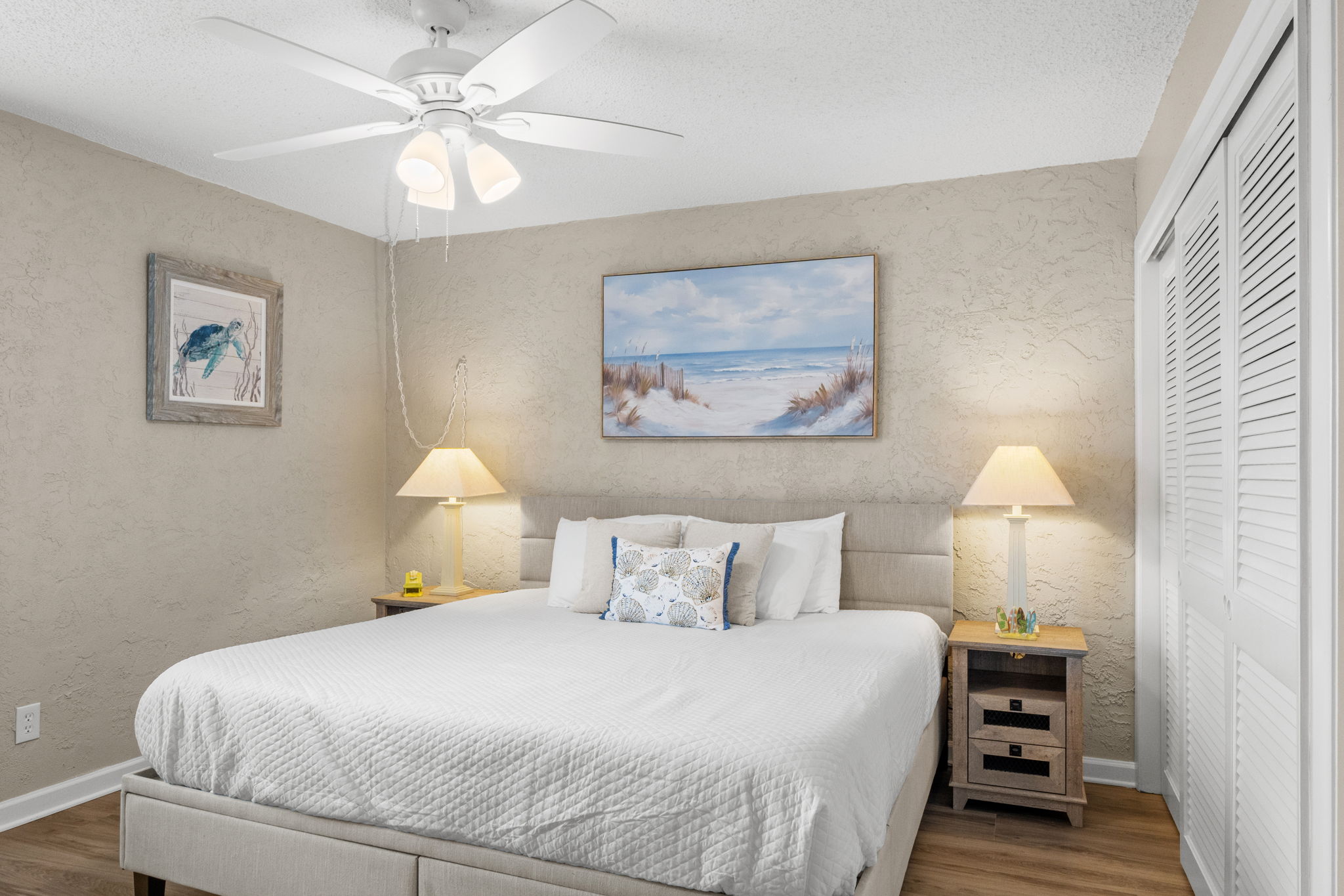 Bedroom 2 with King Sized Bed and Ensuite Bathroom