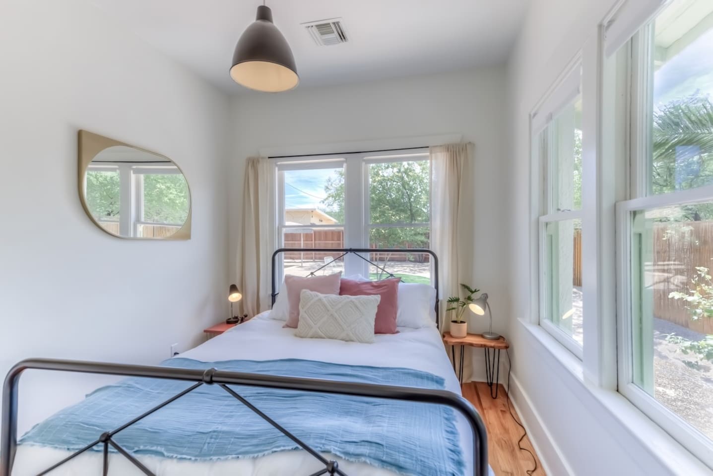Back bedroom