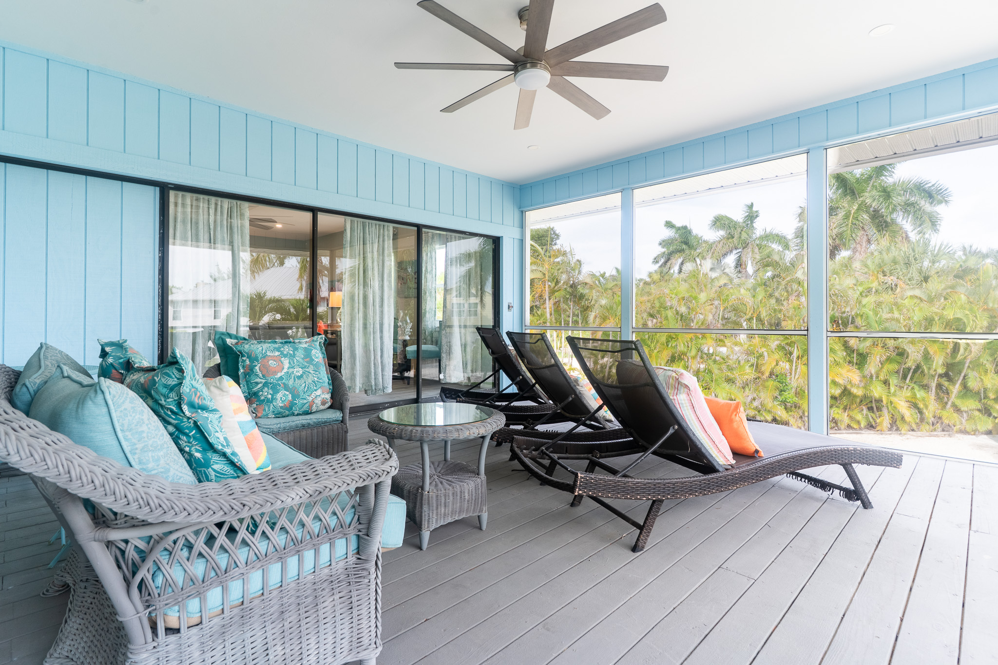 Large Screened in Porch