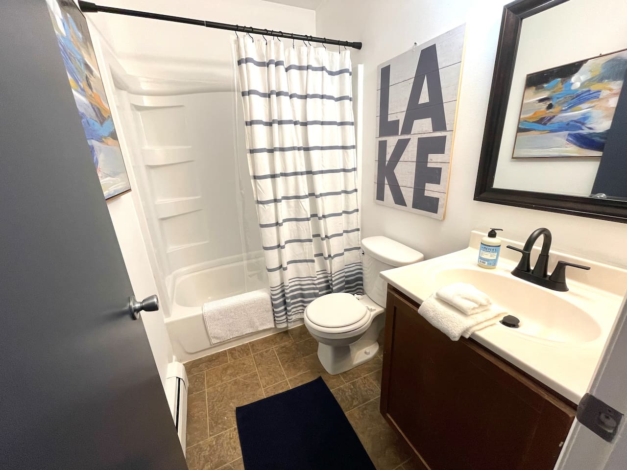 Fully equipped bathroom
