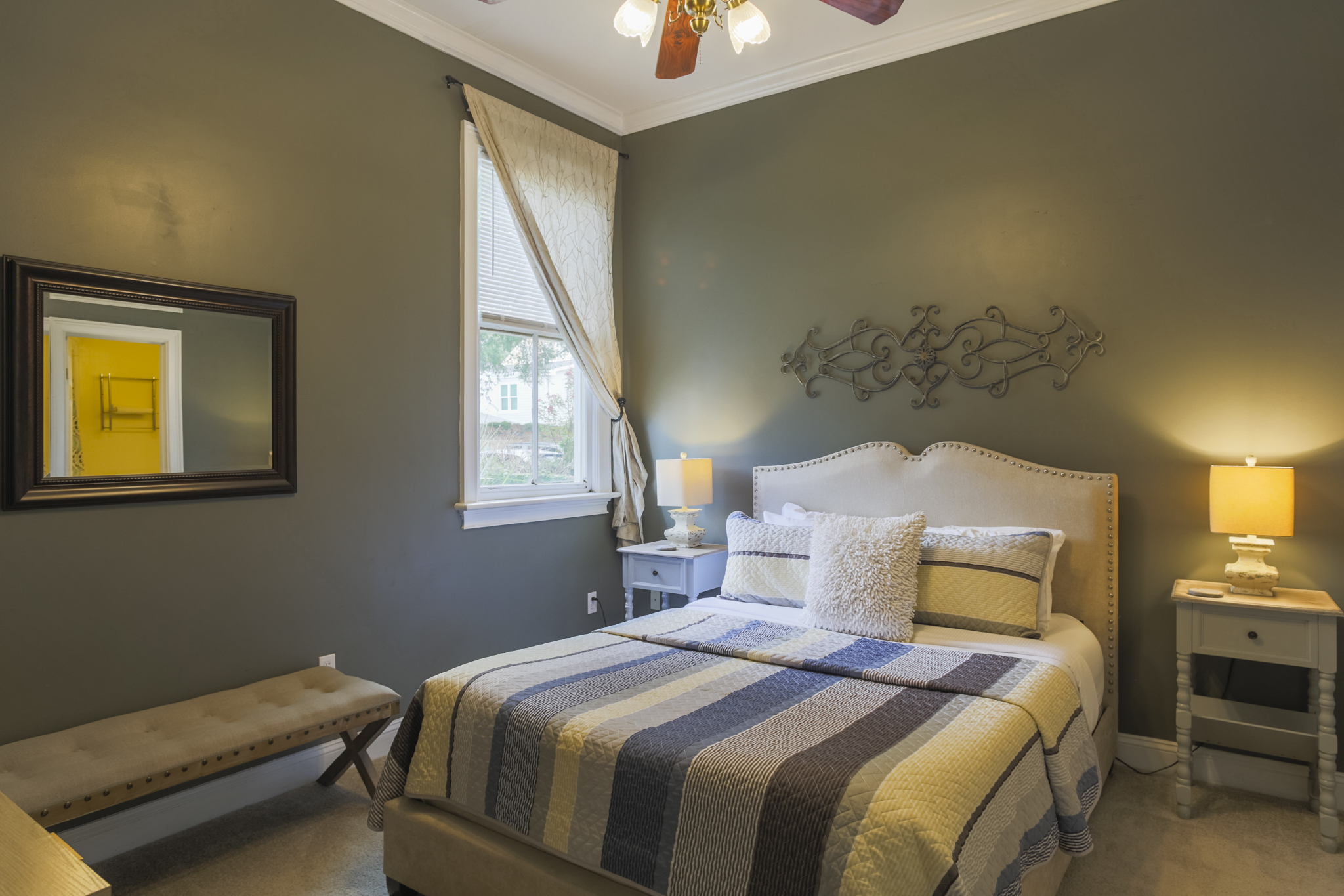 Relax in style with a plush queen bed and thoughtfully chosen décor.