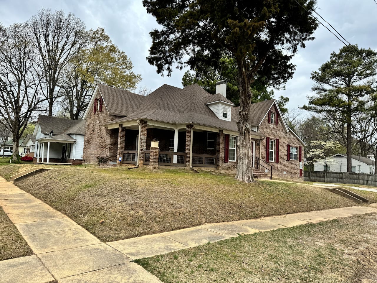 Front/Corner of house