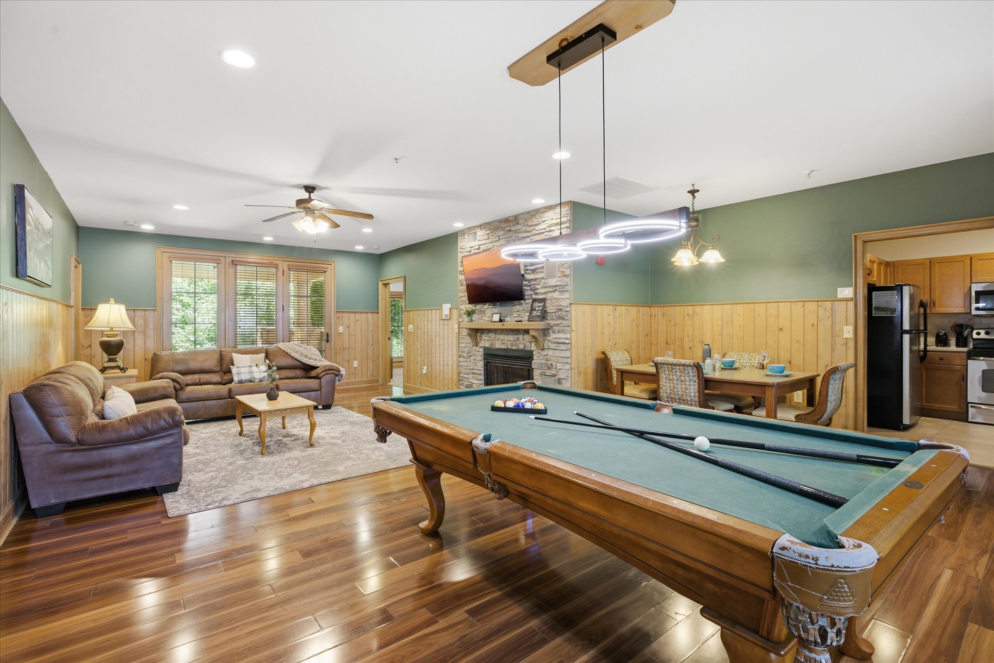 Take a break and shoot a few rounds on your own pool table, making it easy to relax, have fun, and keep the good times going without leaving the unit.