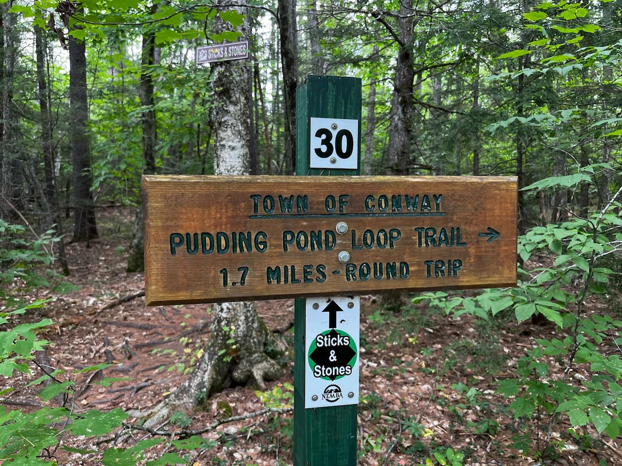 Trail head for bike path / hike 5 minutes from house