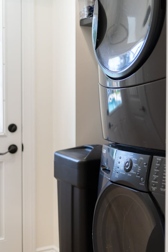 Keep your wardrobe fresh with our state-of-the-art washer and dryer! Conveniently located, these appliances ensure your laundry needs are covered, so you can relax and enjoy your vacation to the fullest.