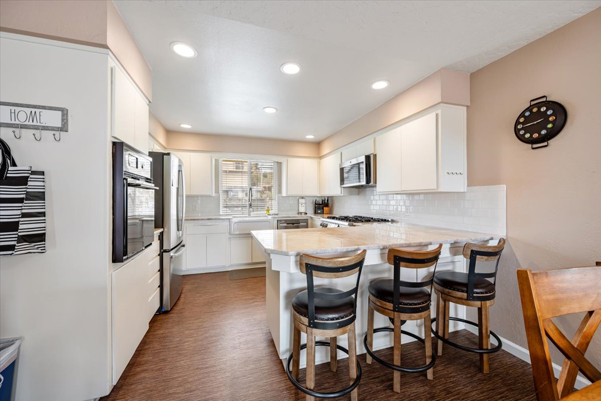 Newly Remodeled Kitchen