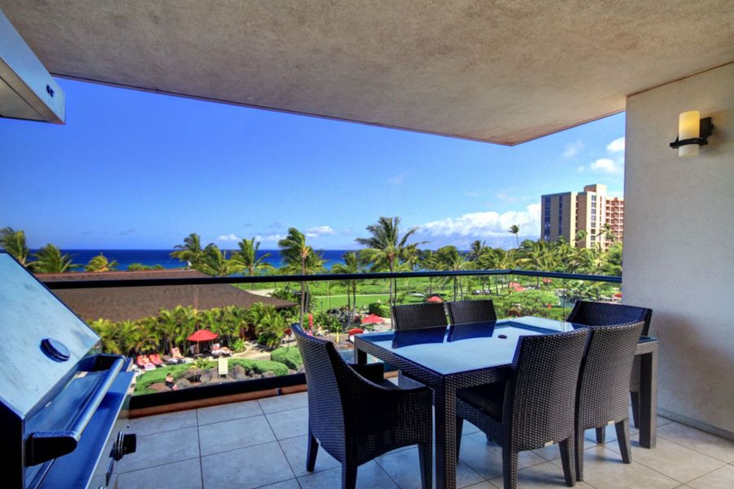 Lanai with outdoor kitchen 