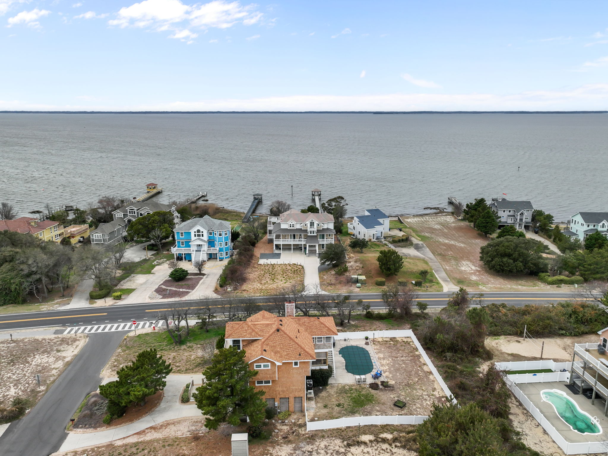 Bay views just across the street—an easy spot to enjoy the water anytime.