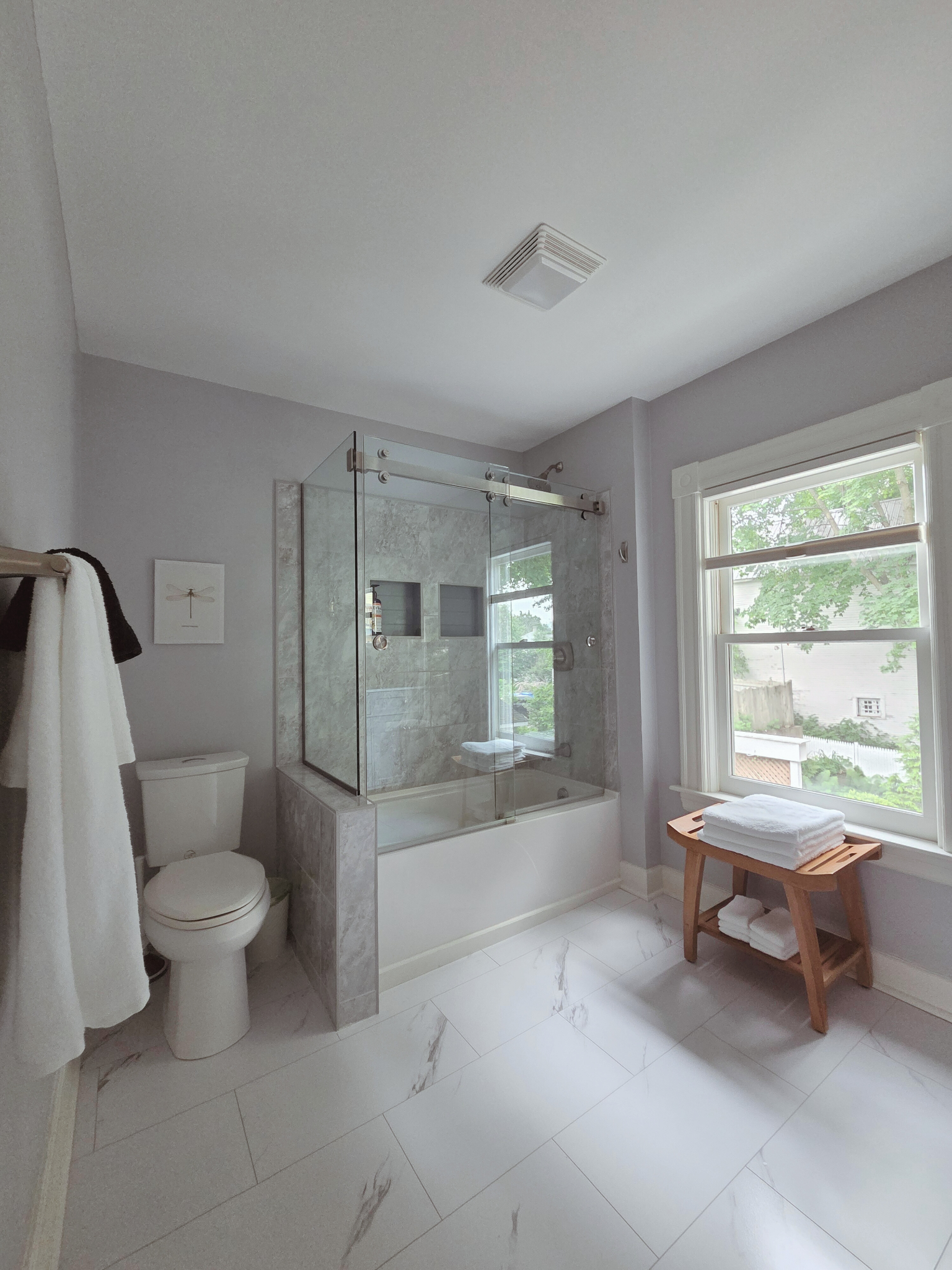 Spacious Main Bathroom With Soaker Tub