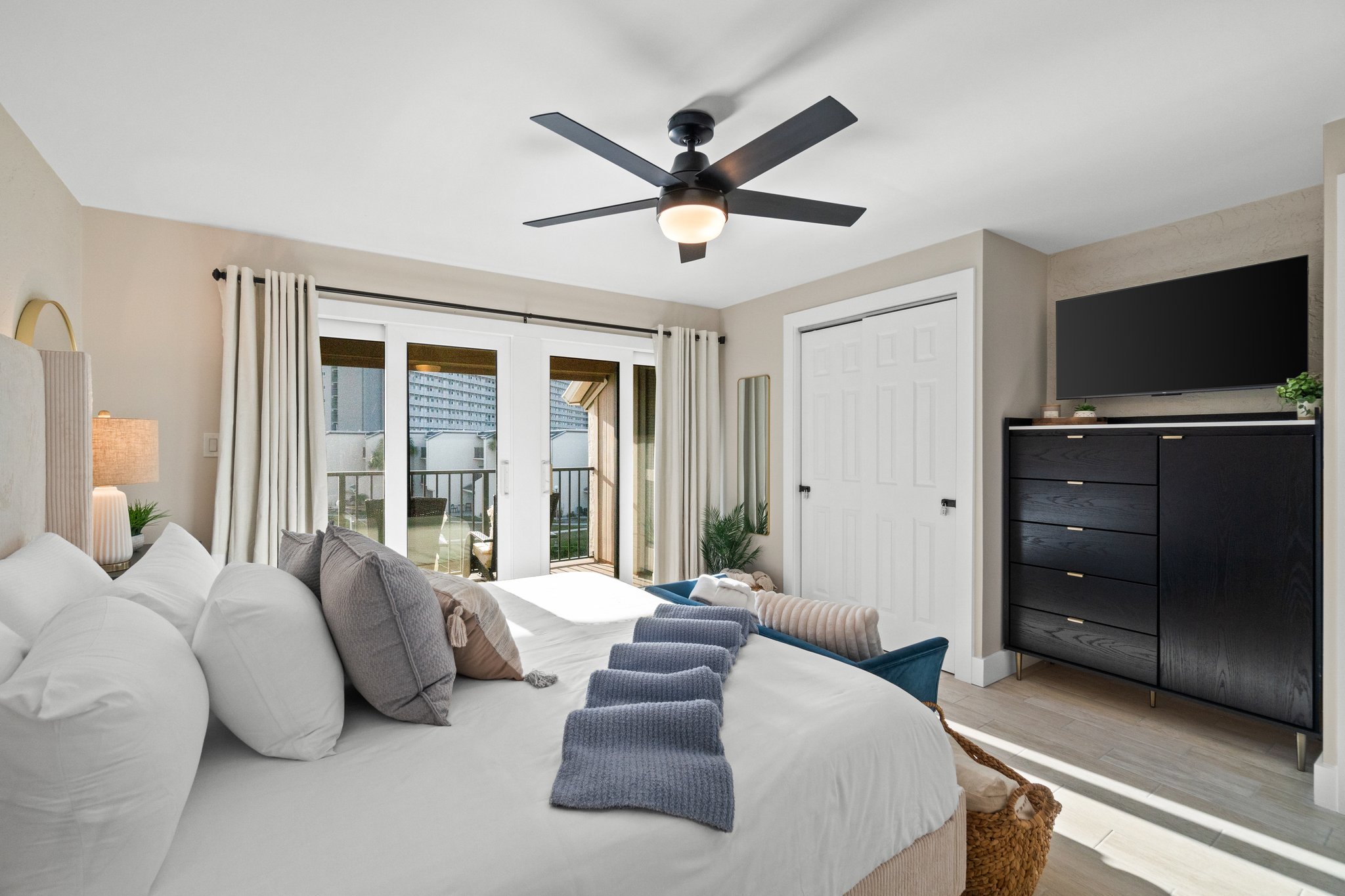 relax in the evening with outside views