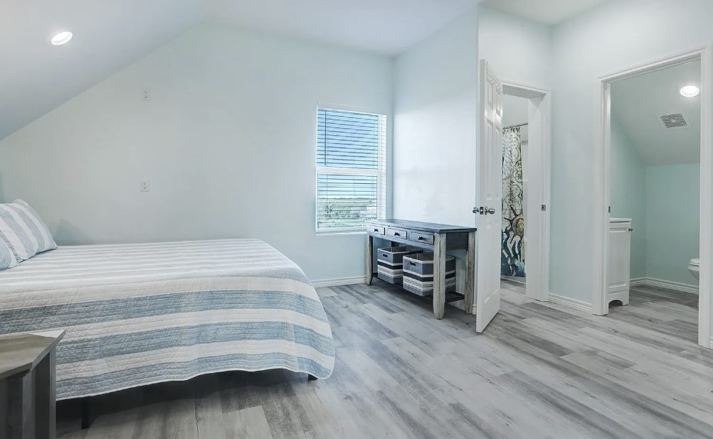 1e18eb9531644b1fabb6846290a77f28 | Beachhouse | Texas | TX | Vacation Homes | Galveston | Crystal Beach | Kokomo | Breezy Days | Beachfront Elegance | Sunrise Serenity | Southern Sands Property Management, LLC