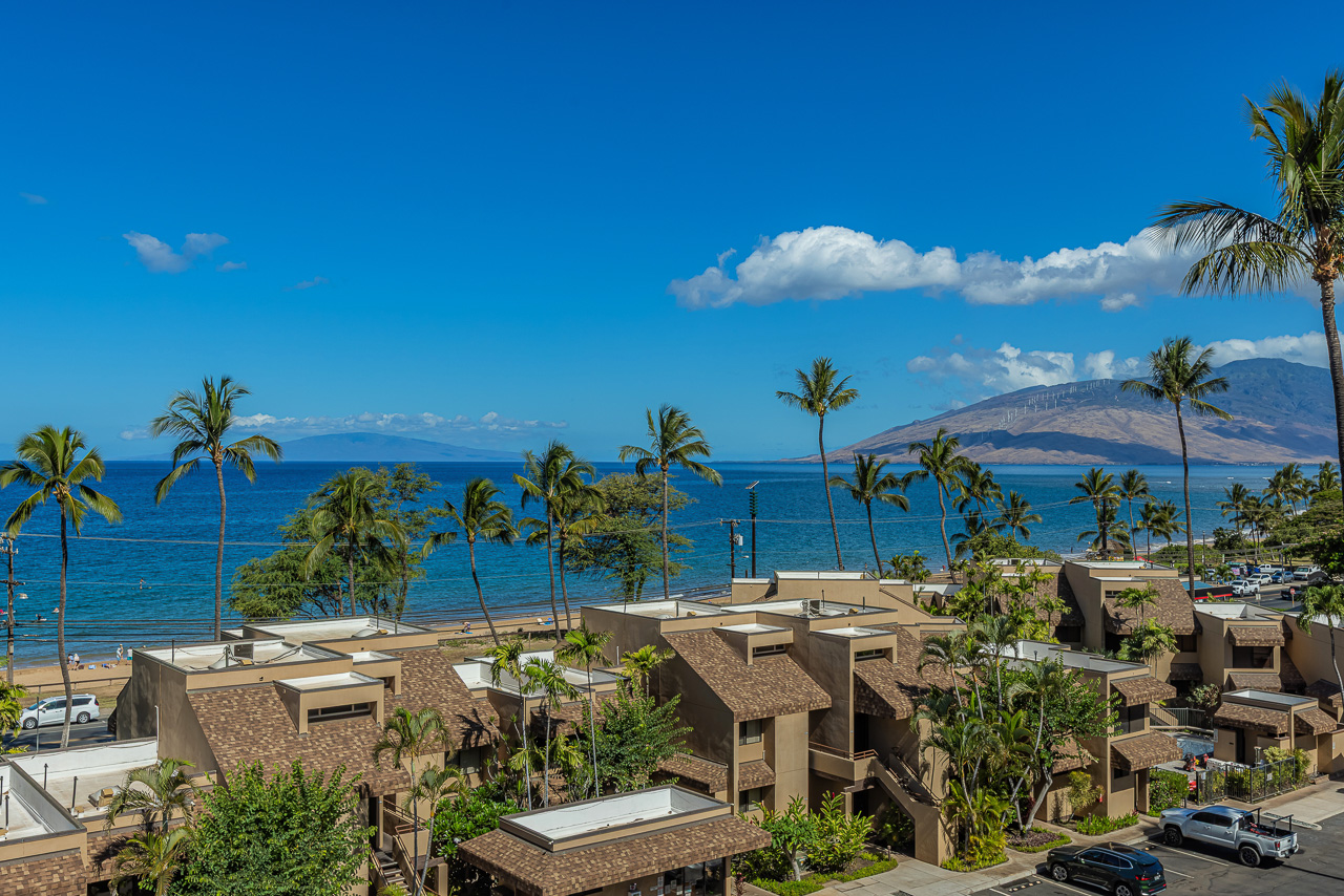 Views of The Pacific Ocean and West Maui