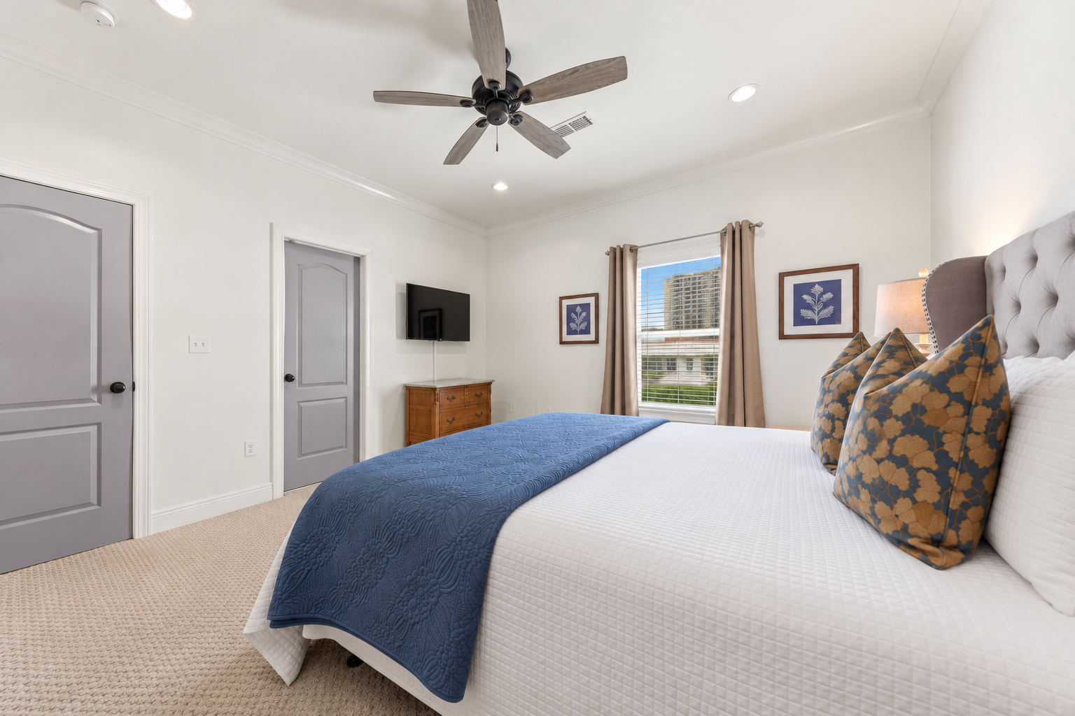 Queen Bedroom