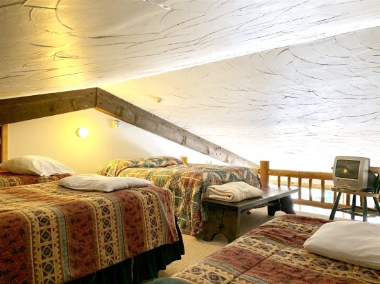 Loft area, 3 Twin beds, 1 Full-size bed