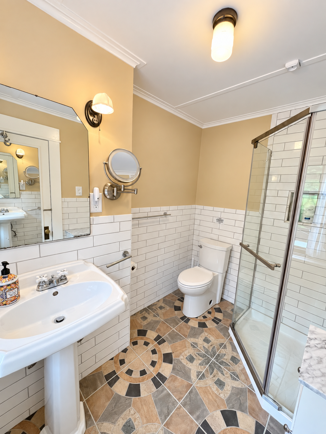2nd floor - hallway bathroom with glass shower