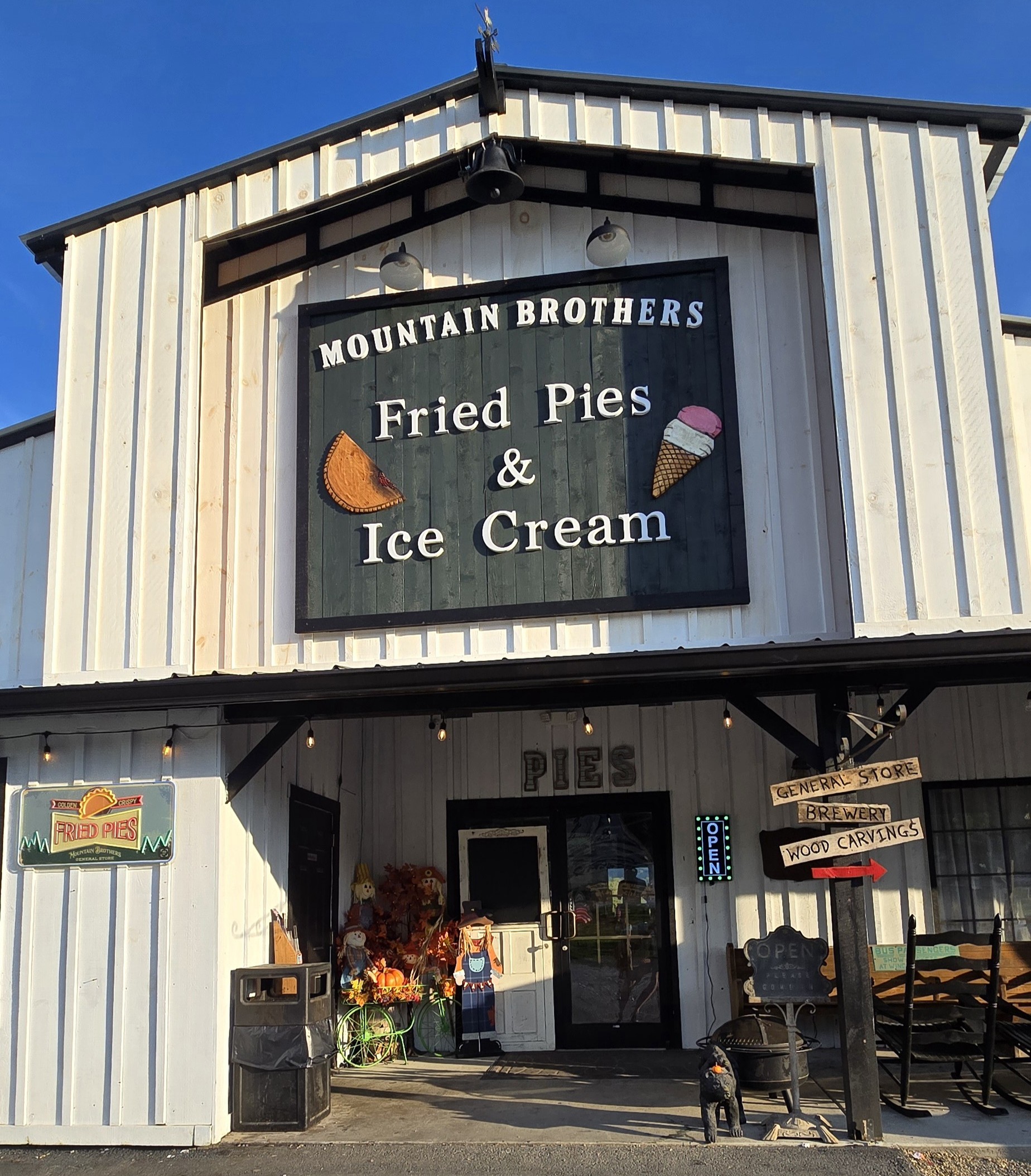Yum!  In same complex with Mountain Brothers General Store.