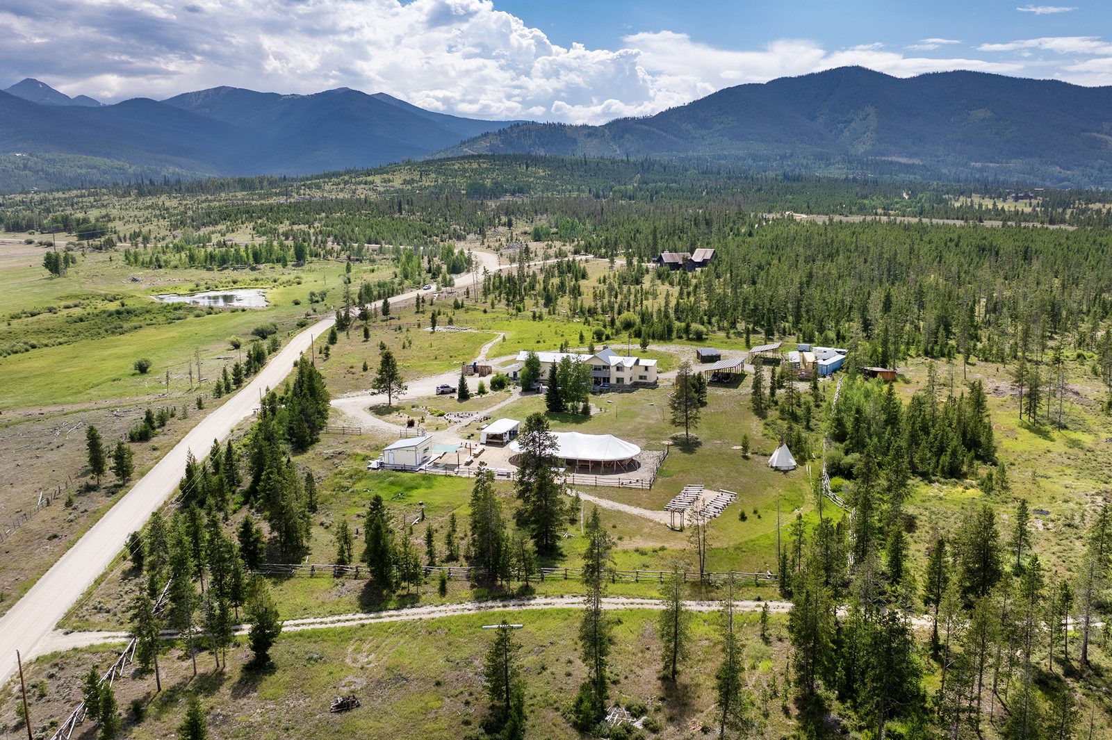 Fraser Valley and mountain views around Casa Vista