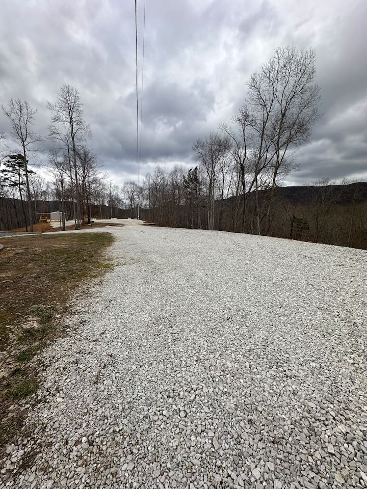 Road with parking to the right